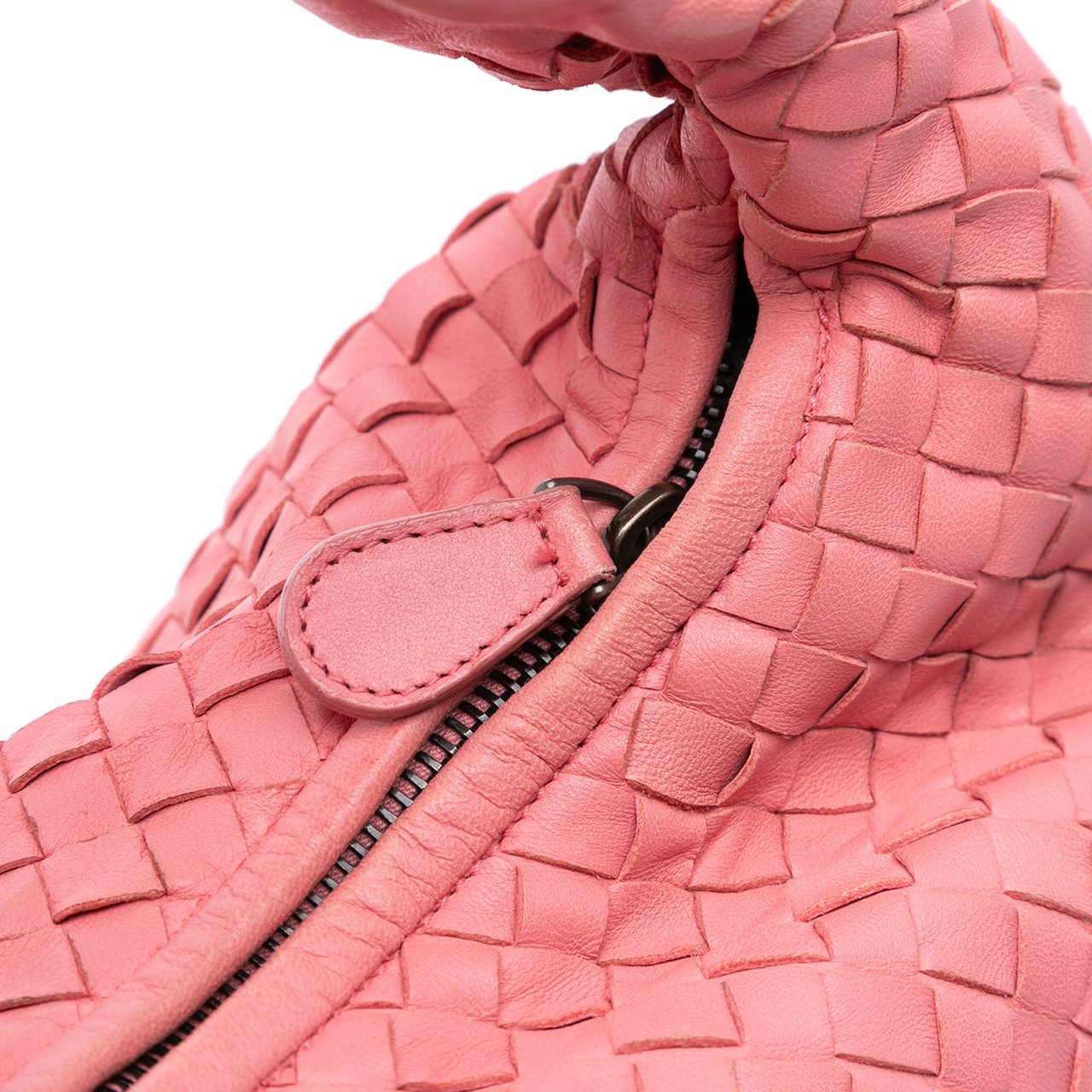 Bottega Veneta Medium Nappa Intrecciato Belly Hobo Roze