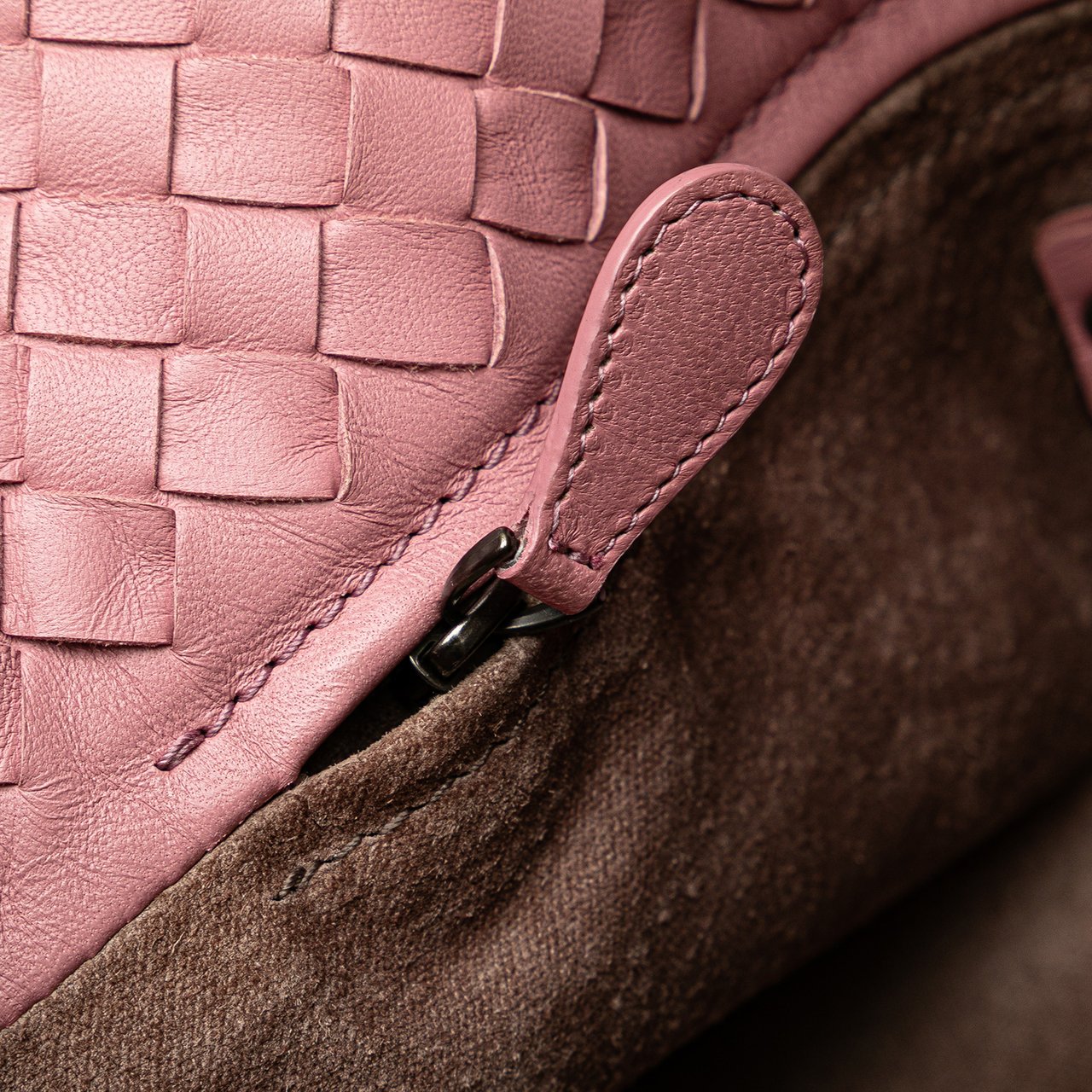 Bottega Veneta Medium Nappa Intrecciato Cesta Tote Roze