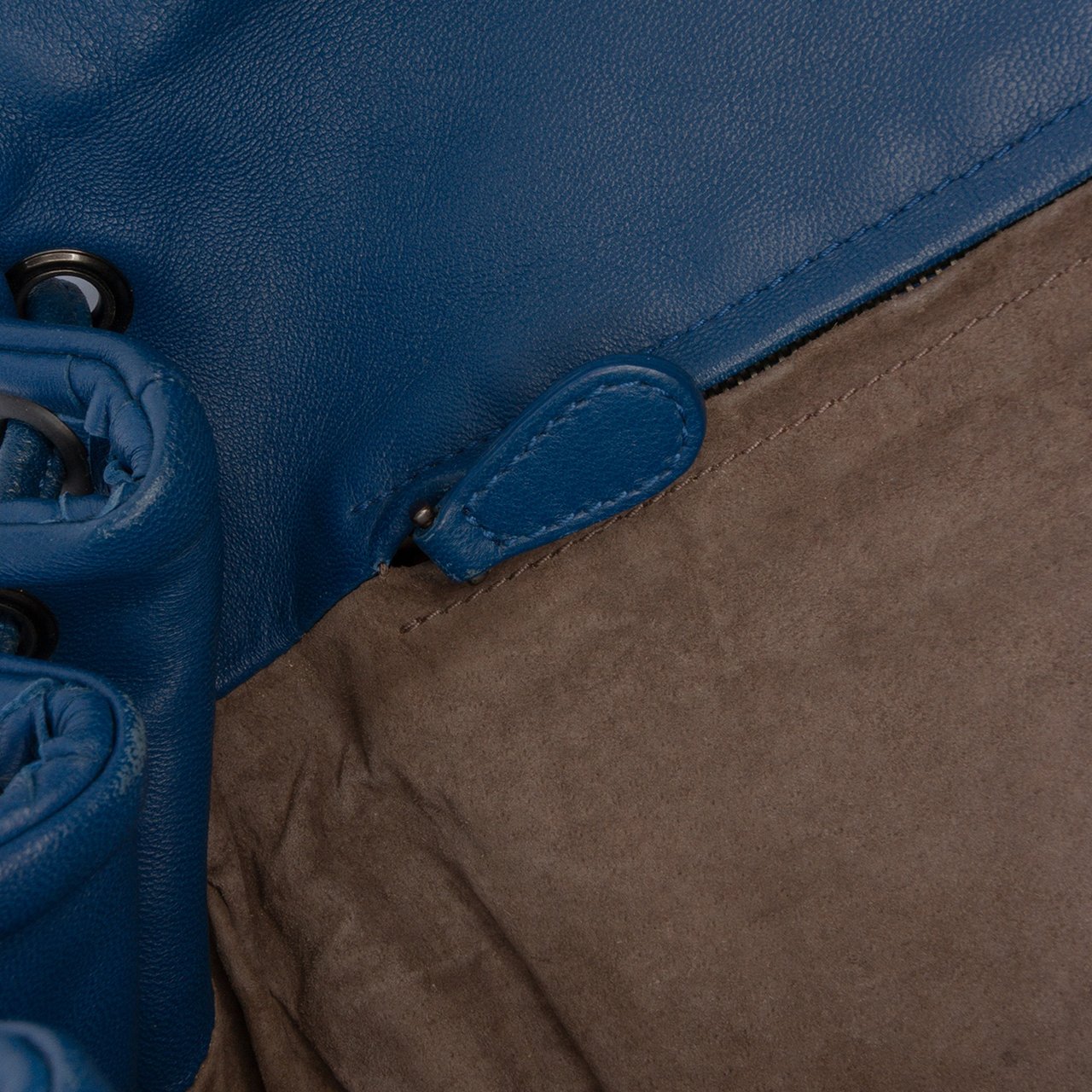 Bottega Veneta Nappa Intrecciato Flap Crossbody Blauw