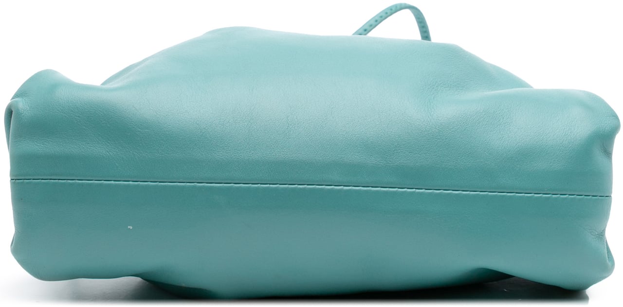 Bottega Veneta Lambskin The Mini Pouch Crossbody Blauw