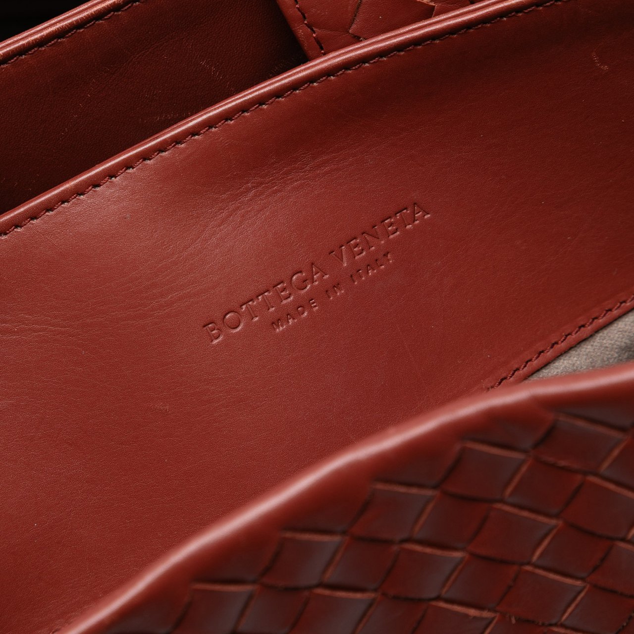 Bottega Veneta Medium Nappa Intrecciato Roma Tote Rood