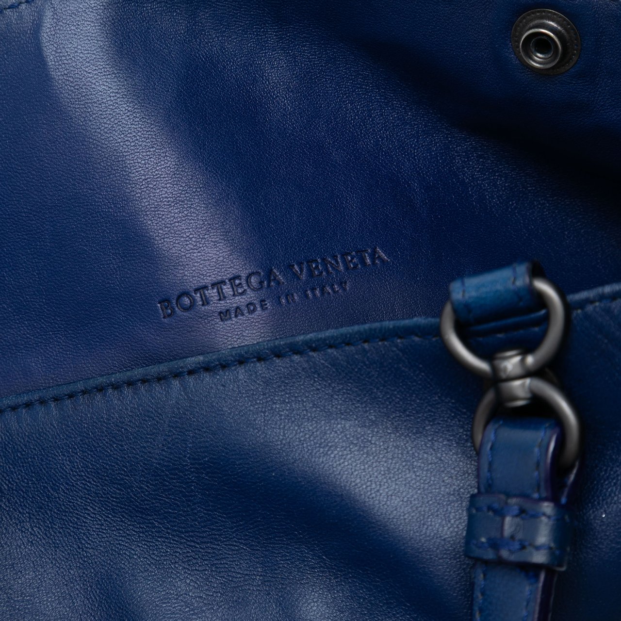 Bottega Veneta Nappa Intrecciato Flat Tote Blauw