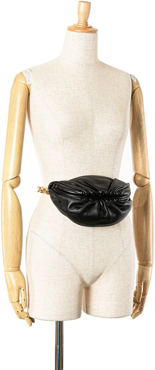 Bottega Veneta Lambskin Belt Chain Pouch Zwart