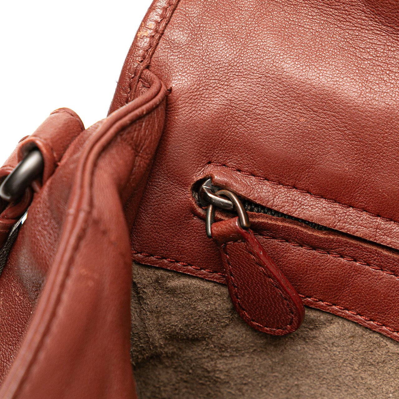 Bottega Veneta Nappa Intrecciato Flap Crossbody Rood