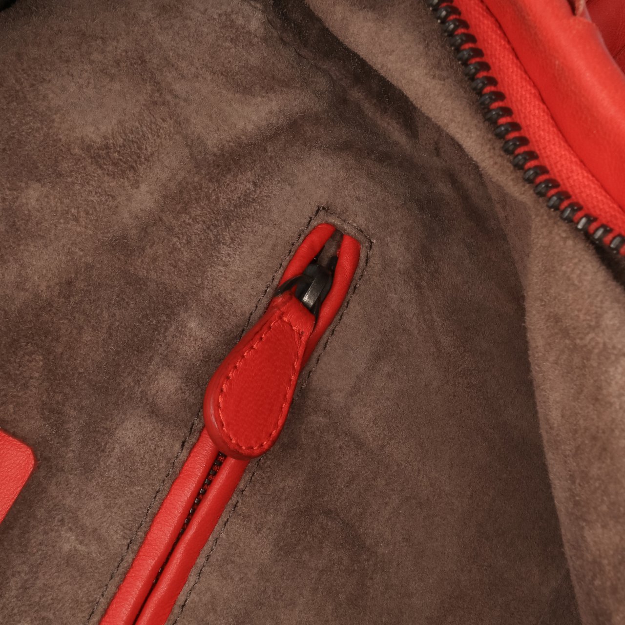 Bottega Veneta Nappa Intrecciato Cube Shoulder Bag Rood