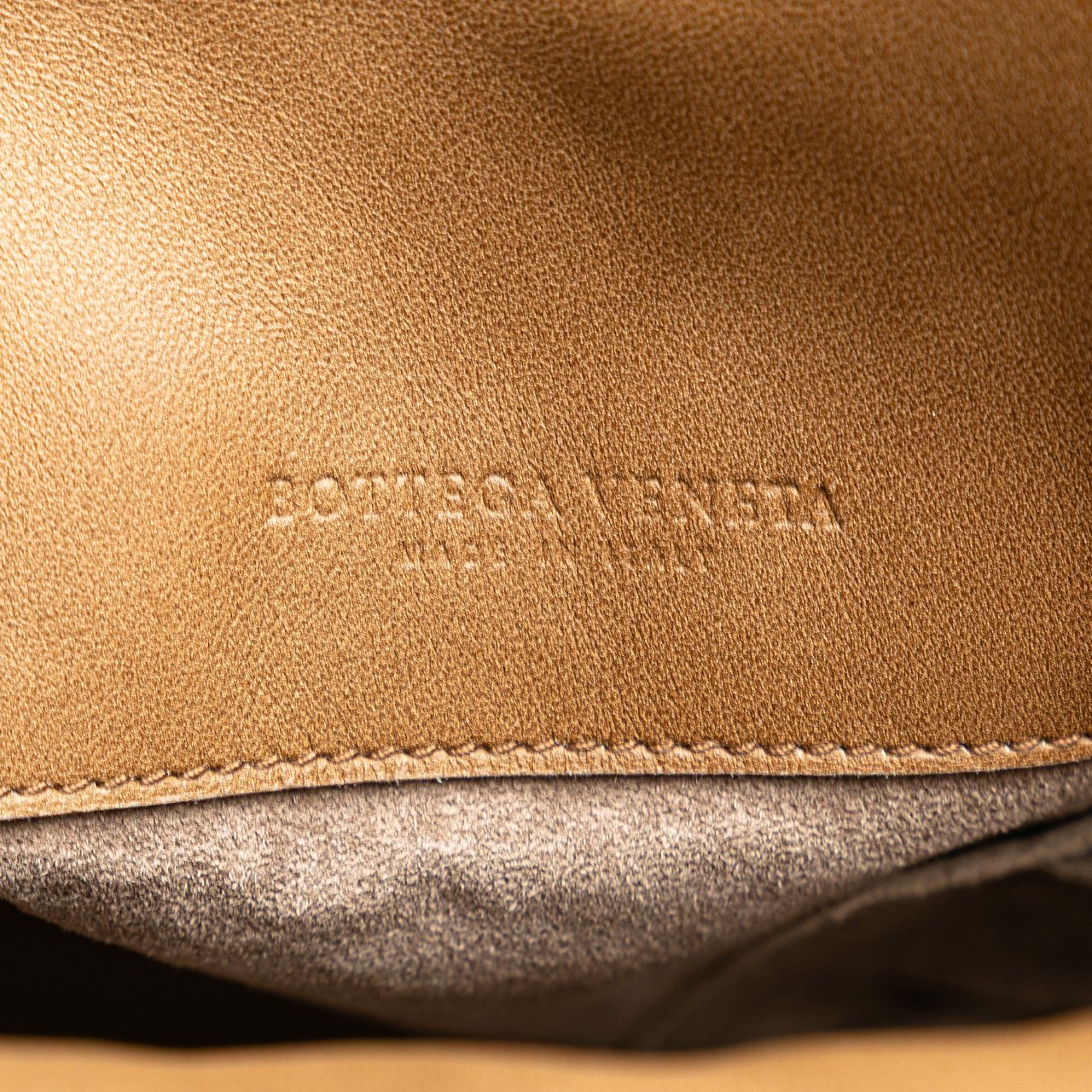 Bottega Veneta Calfskin Intrecciato Paglia Tote Bruin