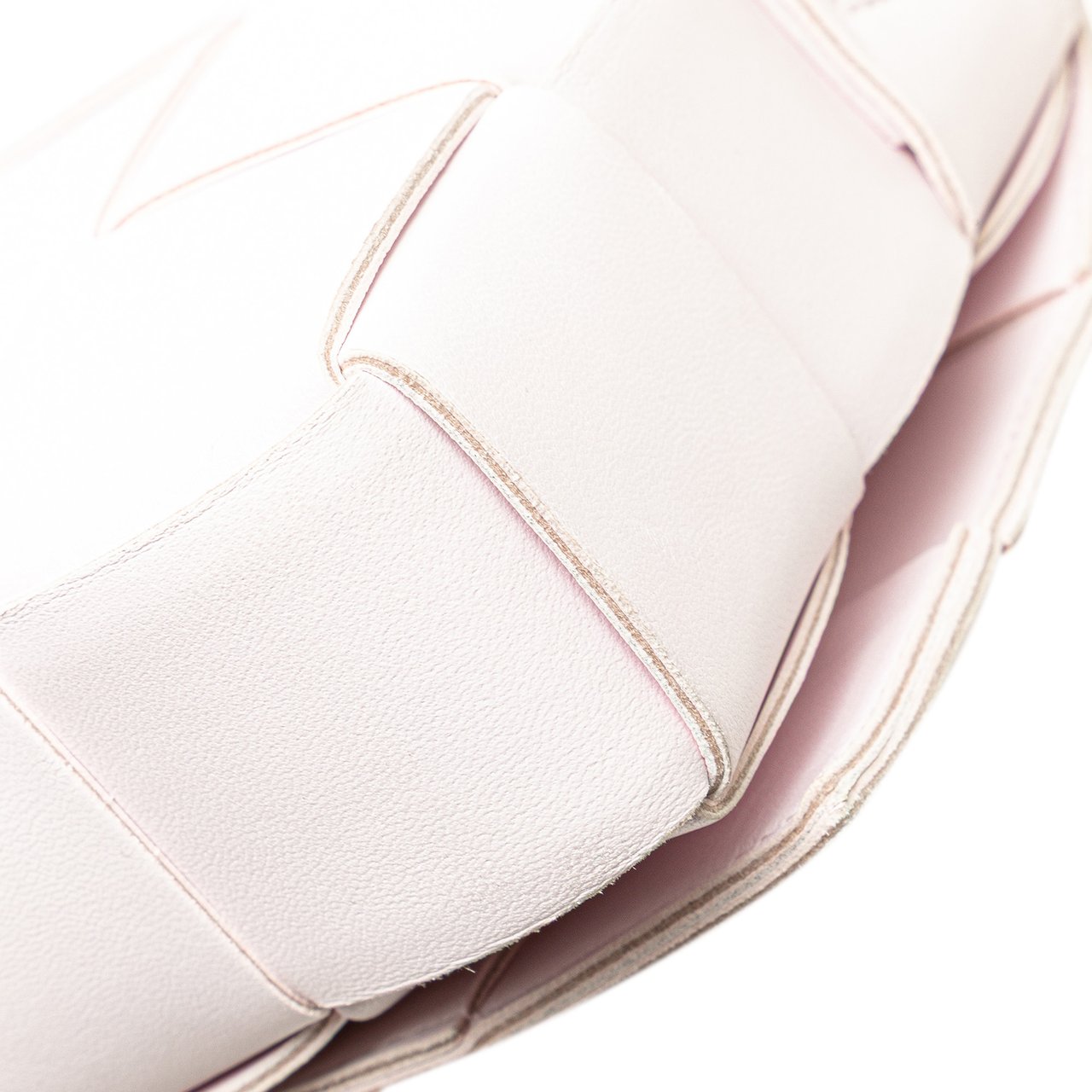 Bottega Veneta Nappa Intrecciato Cassette Crossbody Roze