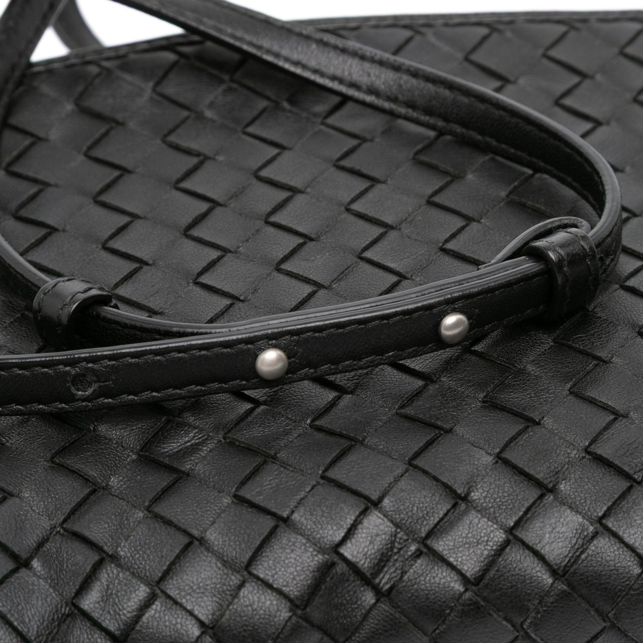 Bottega Veneta Nappa Intrecciato Flap Crossbody Zwart