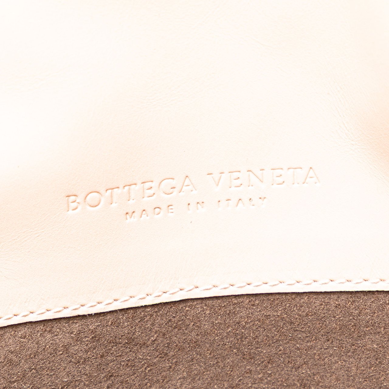 Bottega Veneta Leather Intrecciato Tote Roze