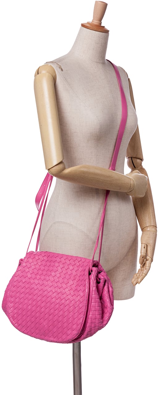 Bottega Veneta Nappa Intrecciato Flap Crossbody Roze