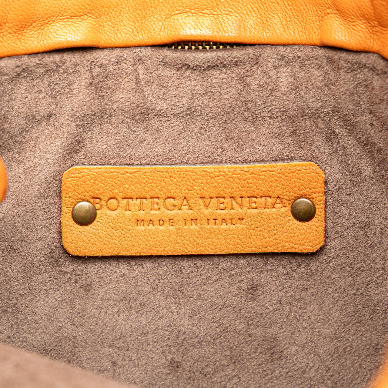 Bottega Veneta Leather Intrecciato Crossbody Oranje