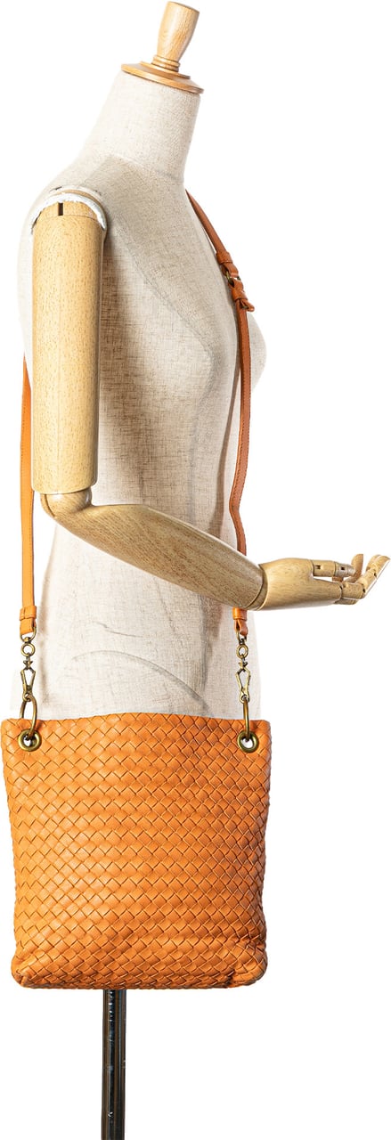 Bottega Veneta Leather Intrecciato Crossbody Oranje