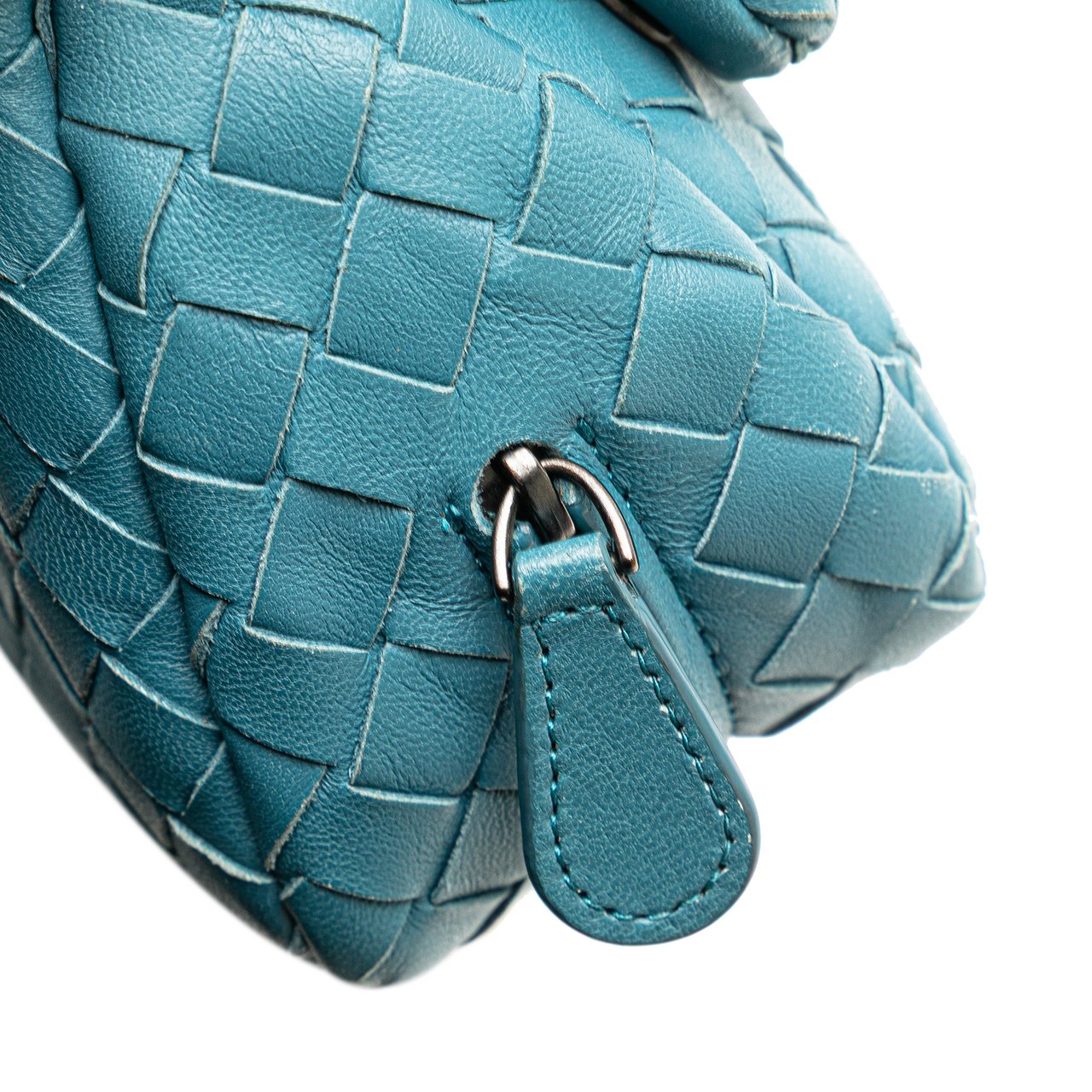 Bottega Veneta Mini Nappa Intrecciato Expandable Chain Crossbody Blauw