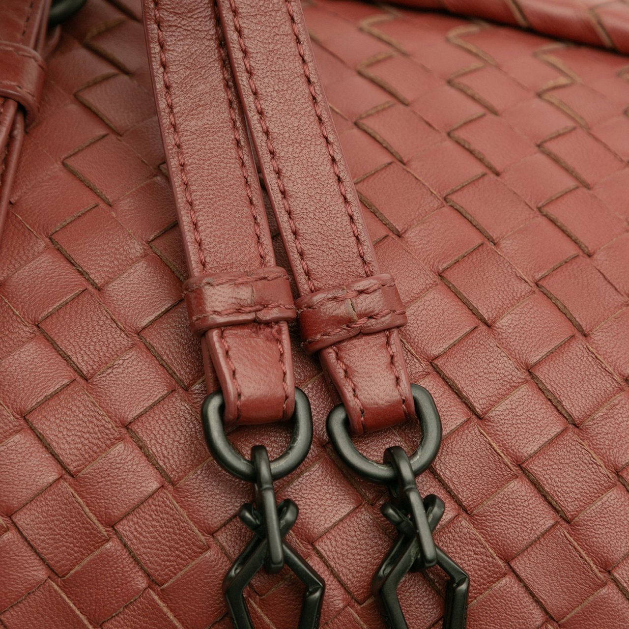 Bottega Veneta Nappa Intrecciato Flap Satchel Rood