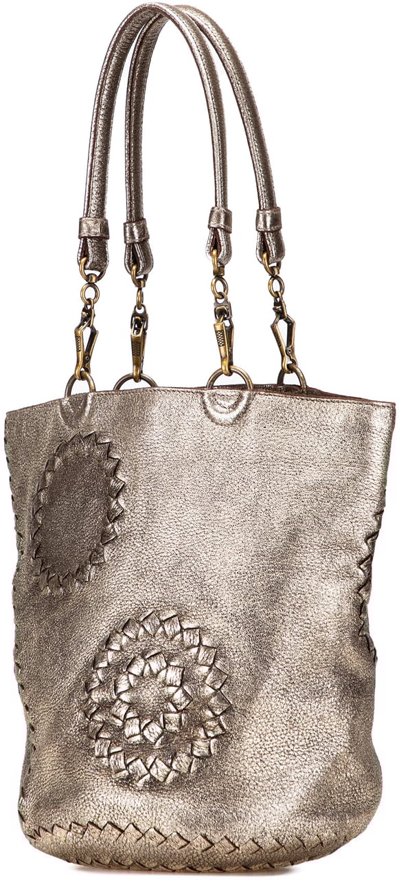 Bottega Veneta Small Metallic Intrecciato Trimmed Cervo Bucket Bag Goud
