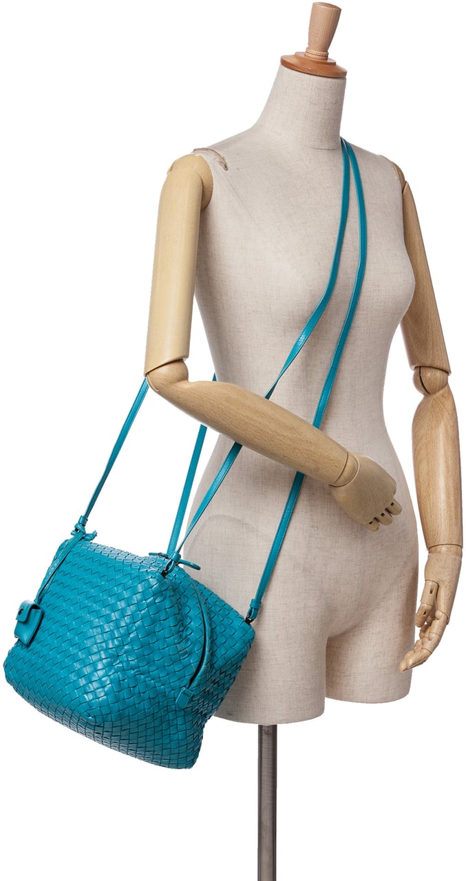 Bottega Veneta Nappa Intrecciato Cube Crossbody Blauw