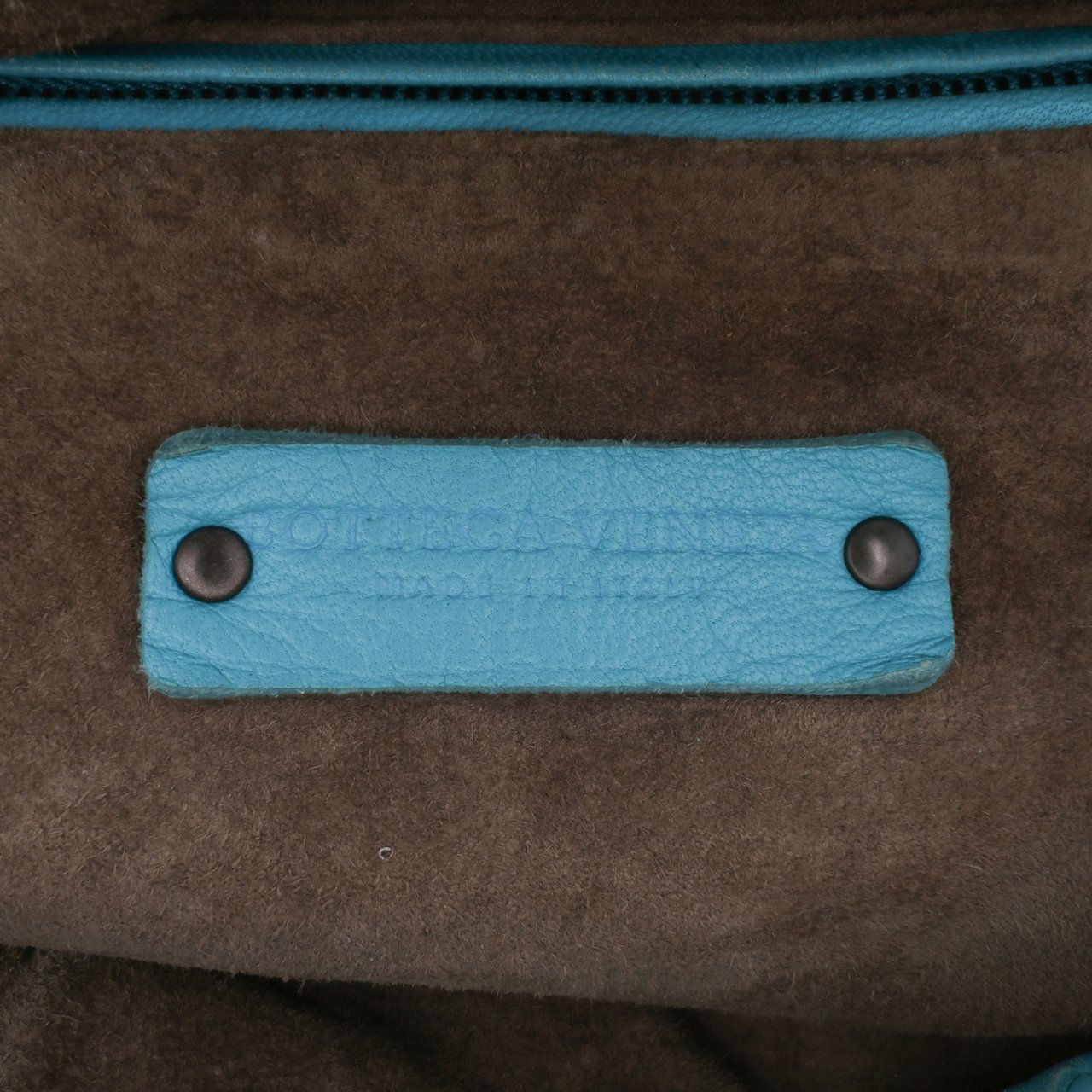 Bottega Veneta Nappa Intrecciato Cube Crossbody Blauw