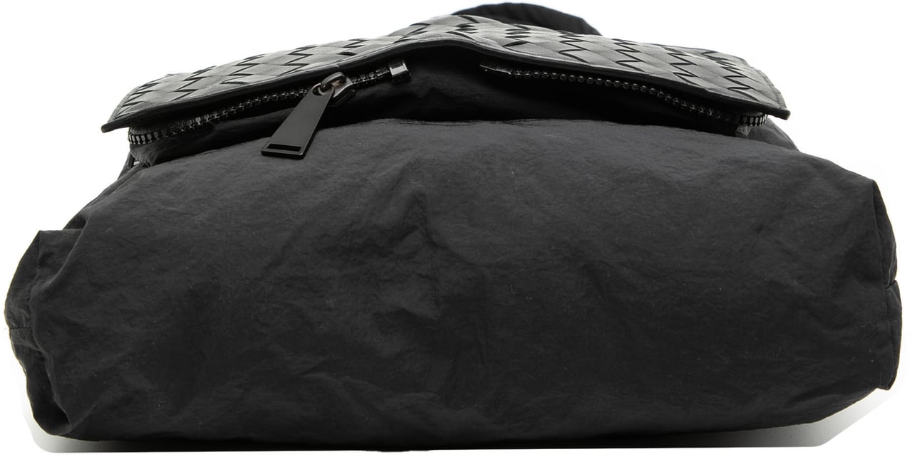 Bottega Veneta Intrecciato Trimmed Nylon Eco Tote Zwart