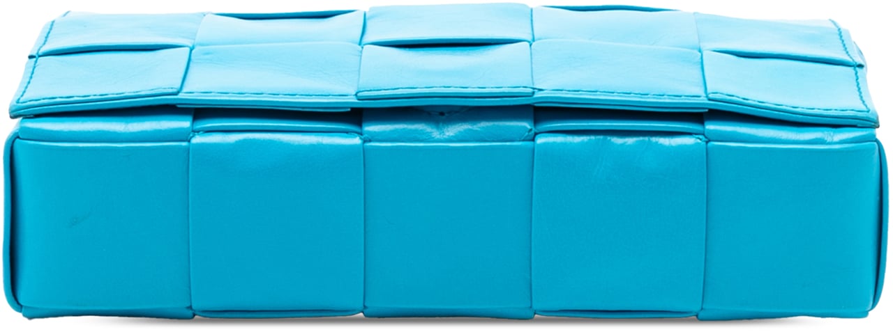Bottega Veneta Small Paper Calfskin Intrecciato Cassette Crossbody Blauw