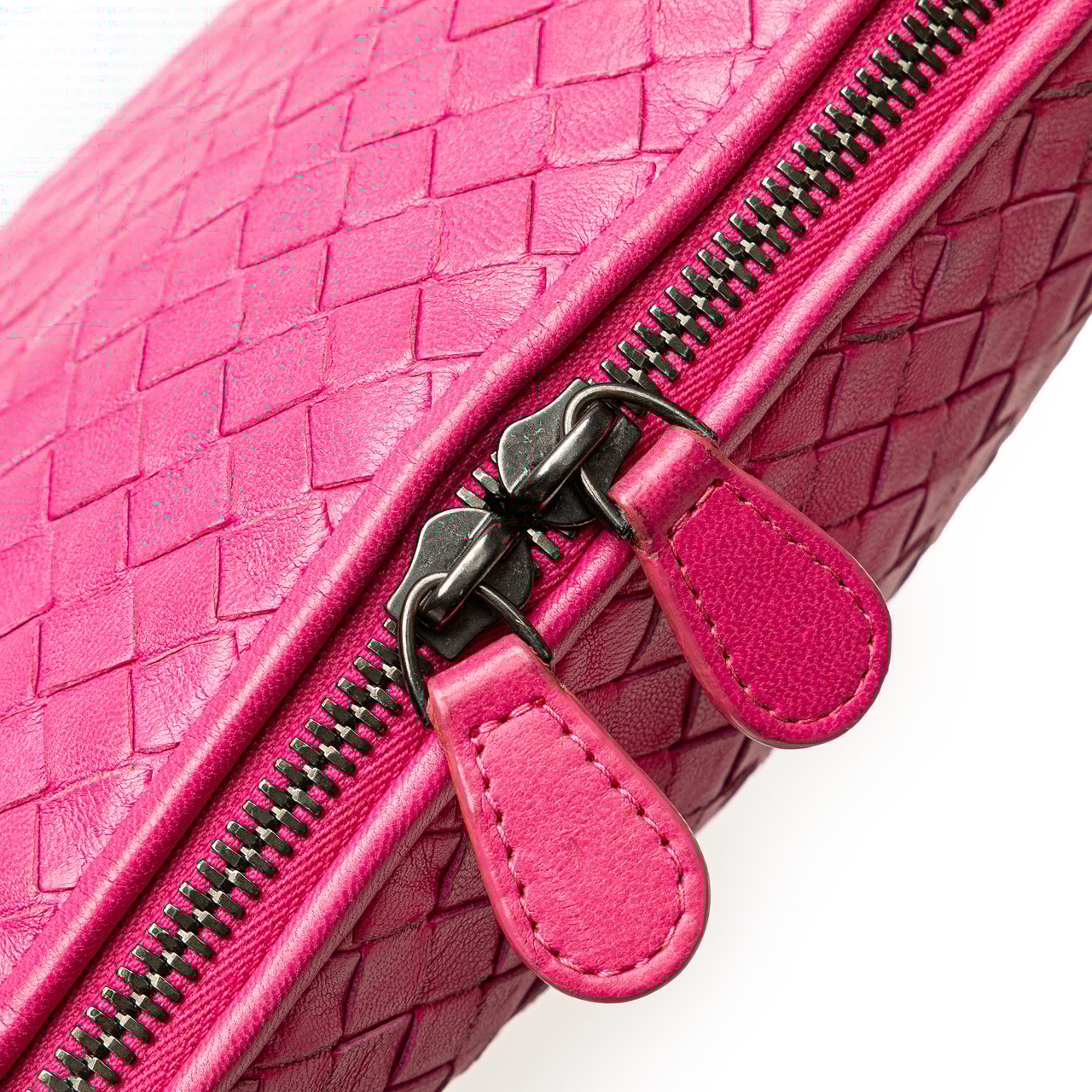 Bottega Veneta Nappa Intrecciato Nodini Crossbody Roze