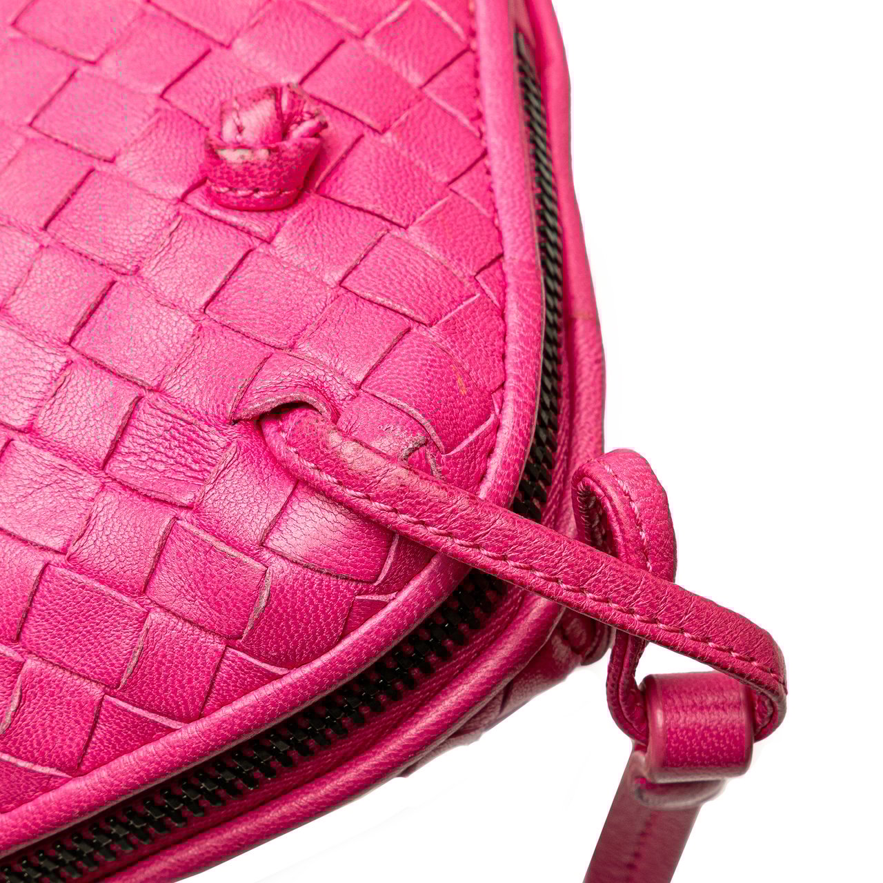 Bottega Veneta Nappa Intrecciato Nodini Crossbody Roze