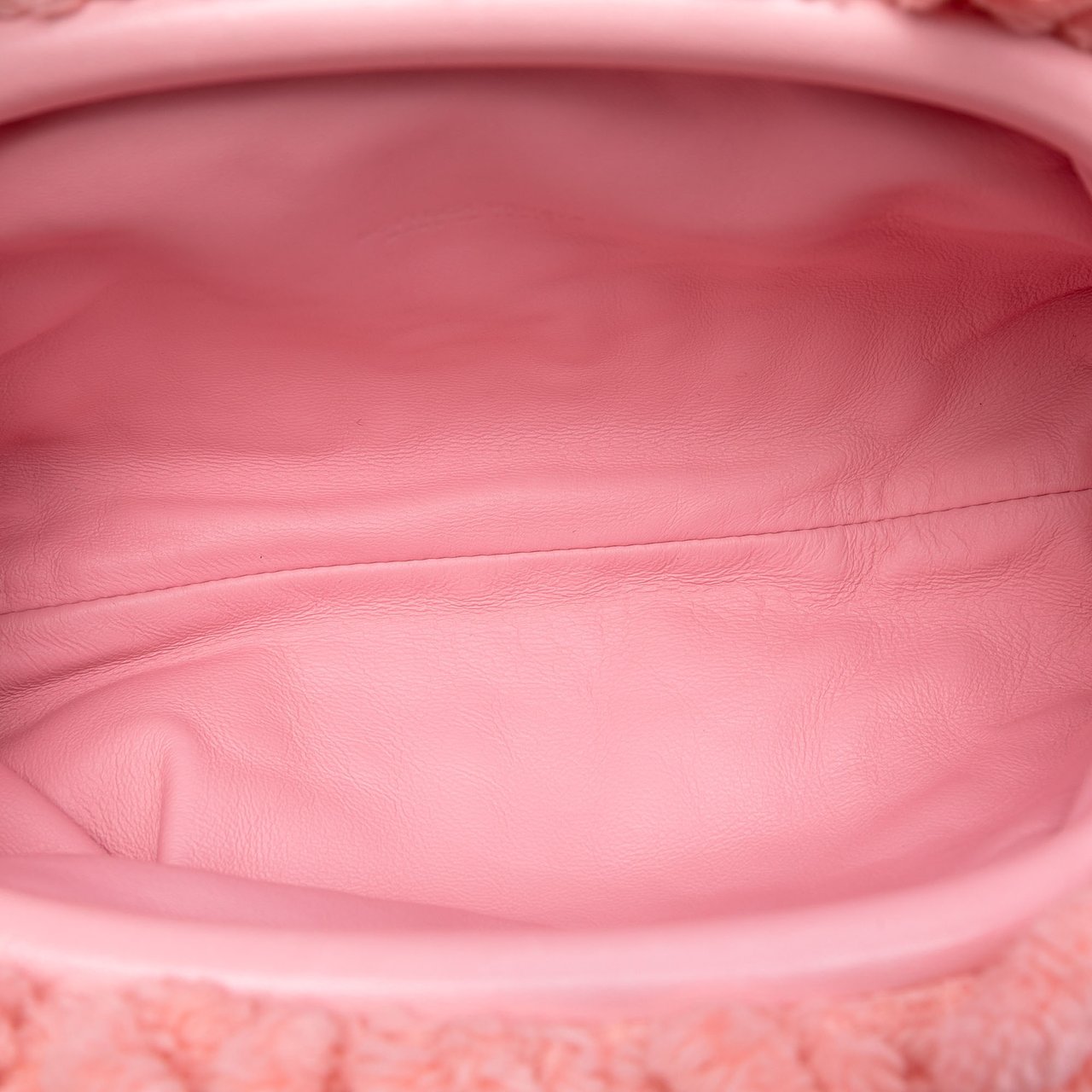 Bottega Veneta Teen Chenille The Pouch Crossbody Roze