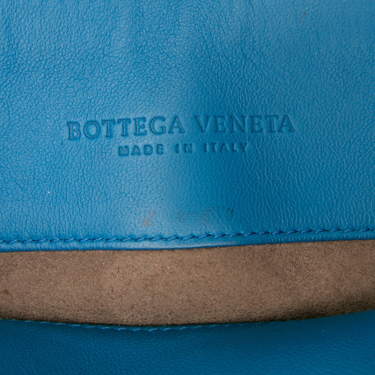 Bottega Veneta Baby Nappa Intrecciato Olimpia Crossbody Blauw
