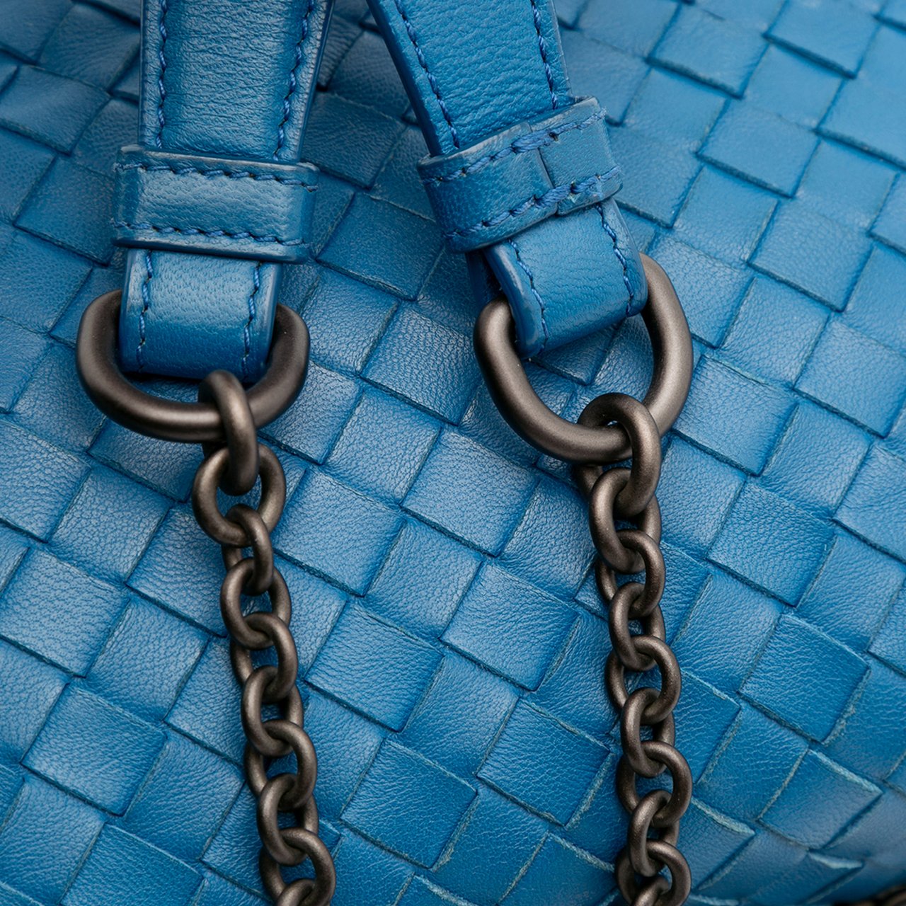 Bottega Veneta Baby Nappa Intrecciato Olimpia Crossbody Blauw