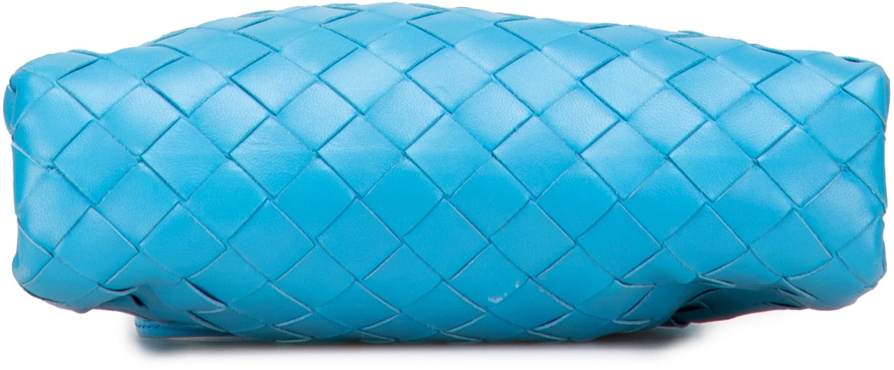 Bottega Veneta Nappa Intrecciato The Mini Pouch Crossbody Blauw