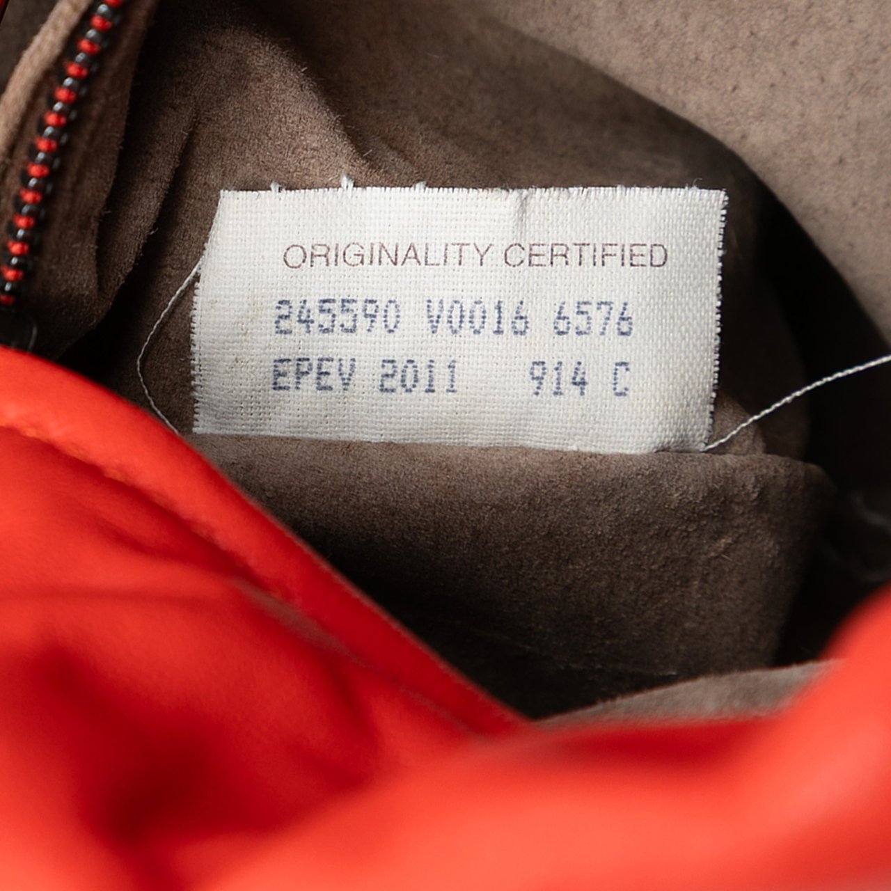 Bottega Veneta Nappa Intrecciato Drawstring Crossbody Oranje