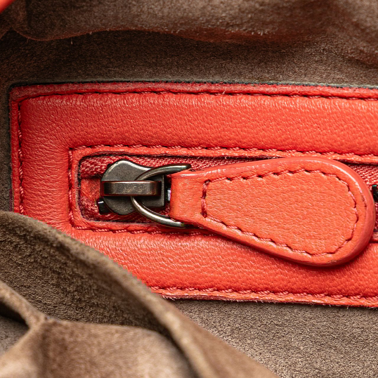 Bottega Veneta Medium Nappa Intrecciato Belly Hobo Oranje