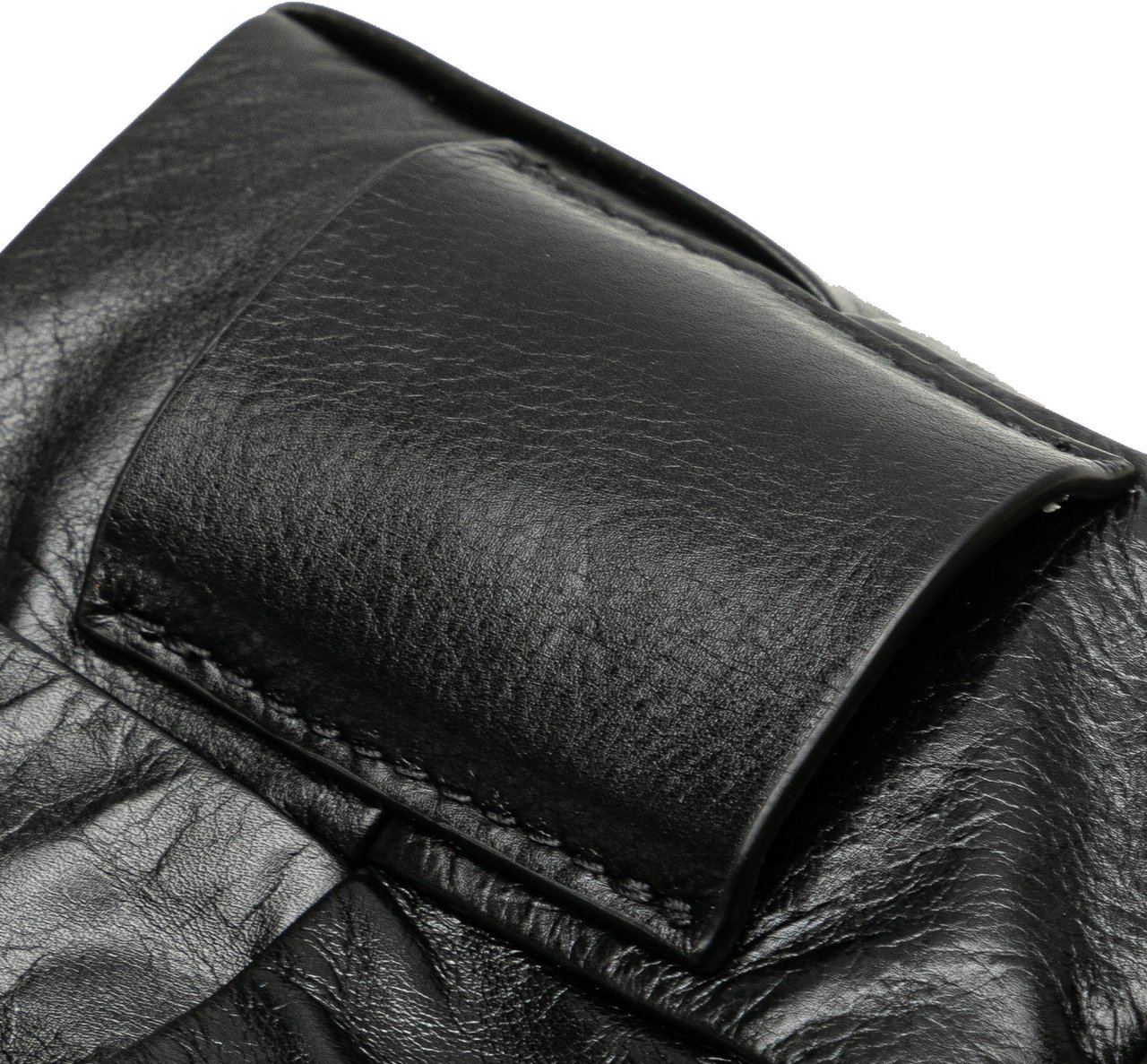 Bottega Veneta Paper Calfskin Intrecciato Cassette Belt Bag Zwart