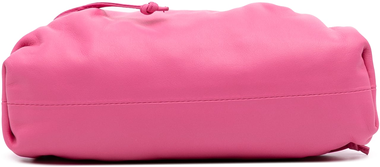 Bottega Veneta Lambskin The Mini Pouch Crossbody Roze