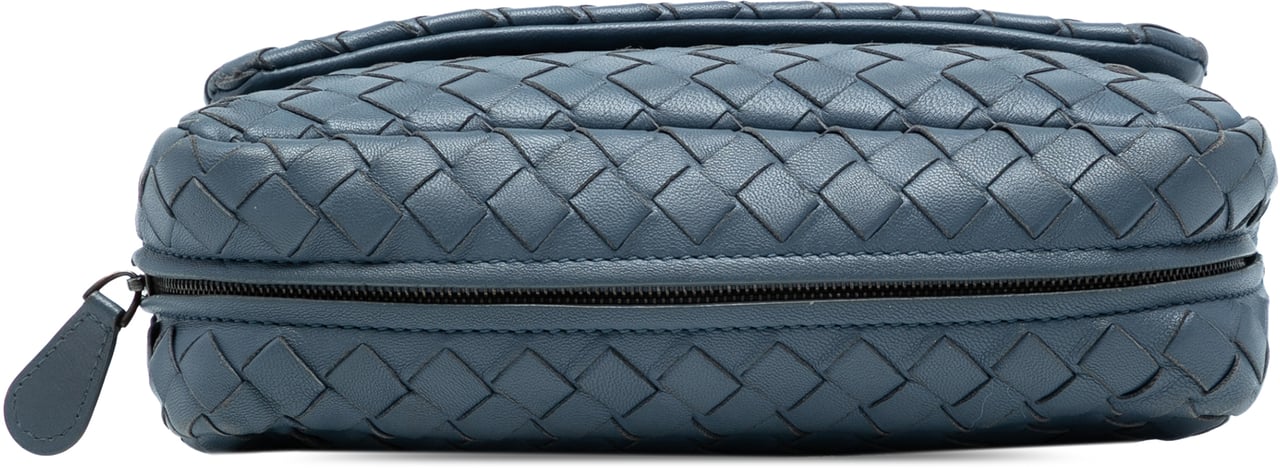 Bottega Veneta Mini Nappa Intrecciato Expandable Chain Crossbody Blauw