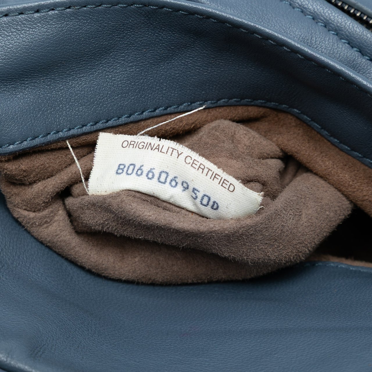 Bottega Veneta Mini Nappa Intrecciato Expandable Chain Crossbody Blauw