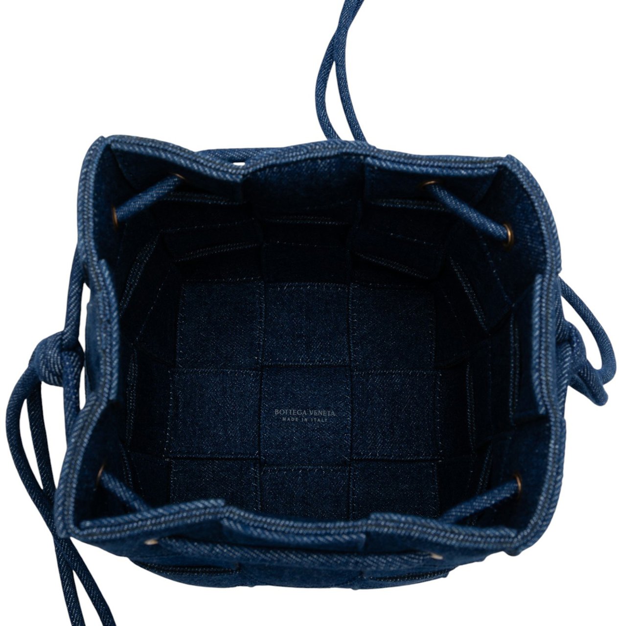 Bottega Veneta Small Denim Maxi Intrecciato Cassette Bucket Bag Blauw
