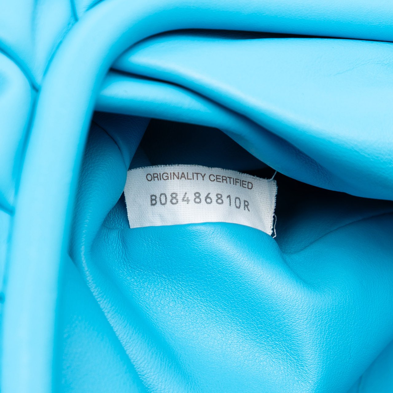 Bottega Veneta Lambskin The Pouch Blauw