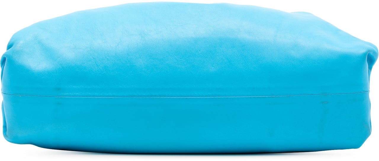 Bottega Veneta Lambskin The Pouch Blauw