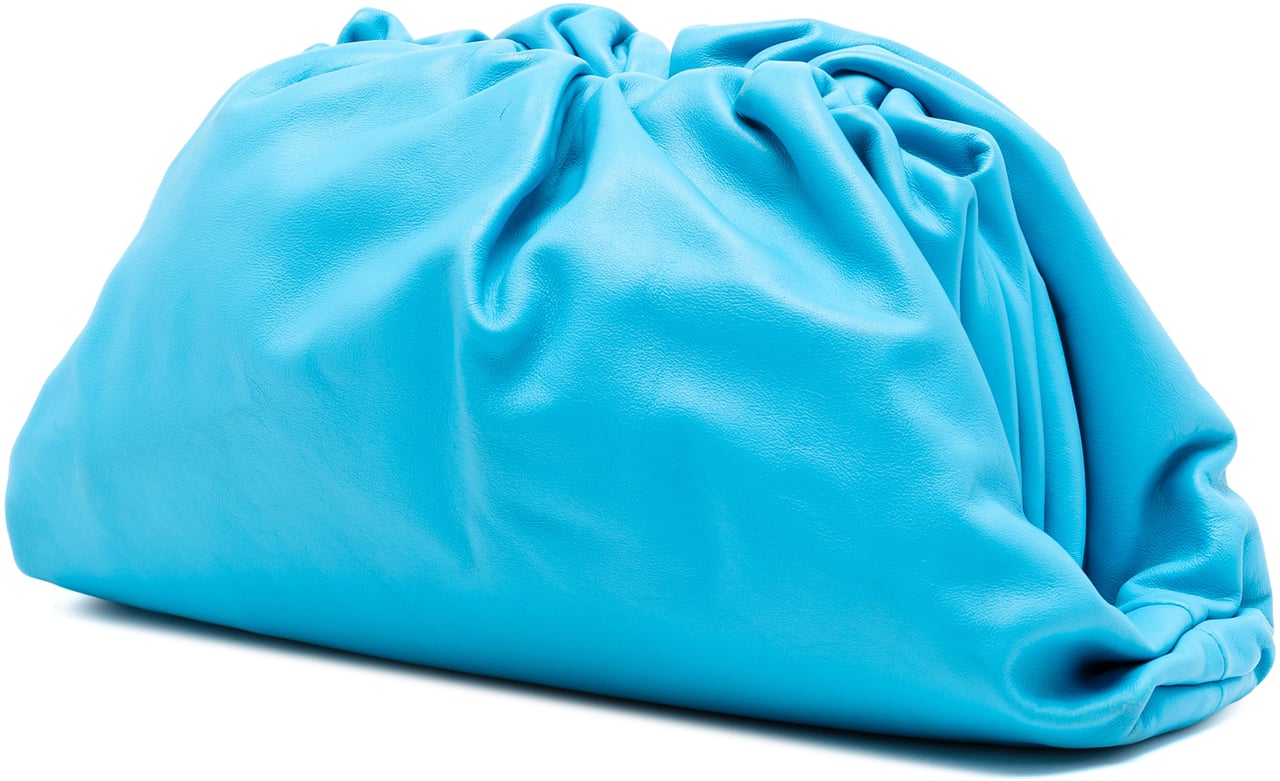 Bottega Veneta Lambskin The Pouch Blauw