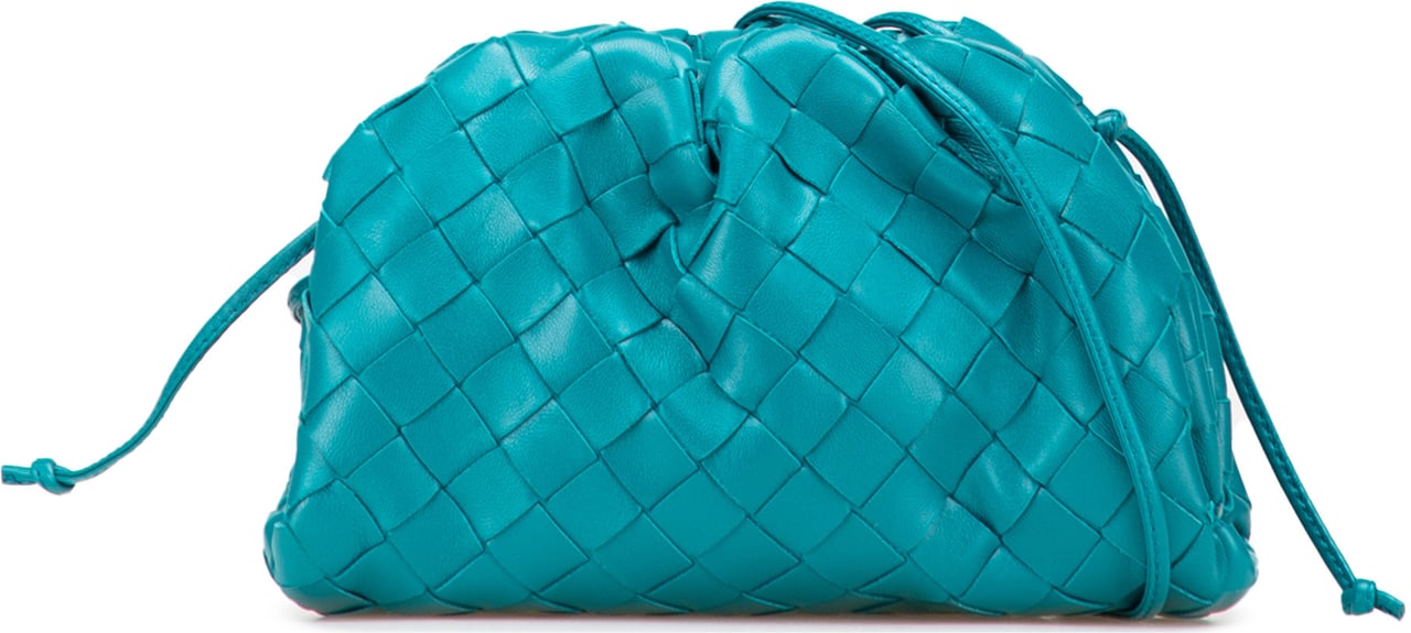 Bottega Veneta Nappa Intrecciato The Mini Pouch Blauw
