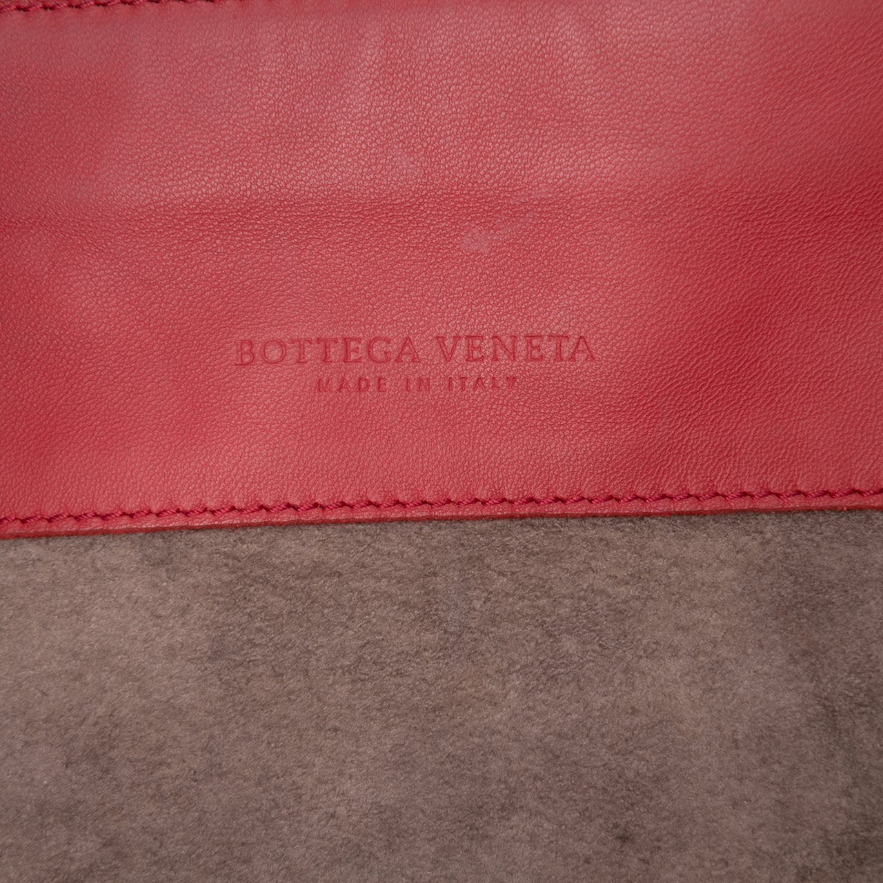 Bottega Veneta Nappa Intrecciato Karung Glass Tote Rood