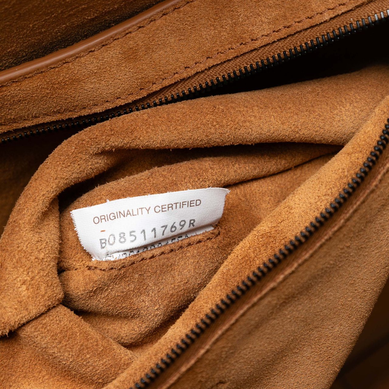 Bottega Veneta Large Lambskin Maxi Intrecciato Arco Tote Zwart