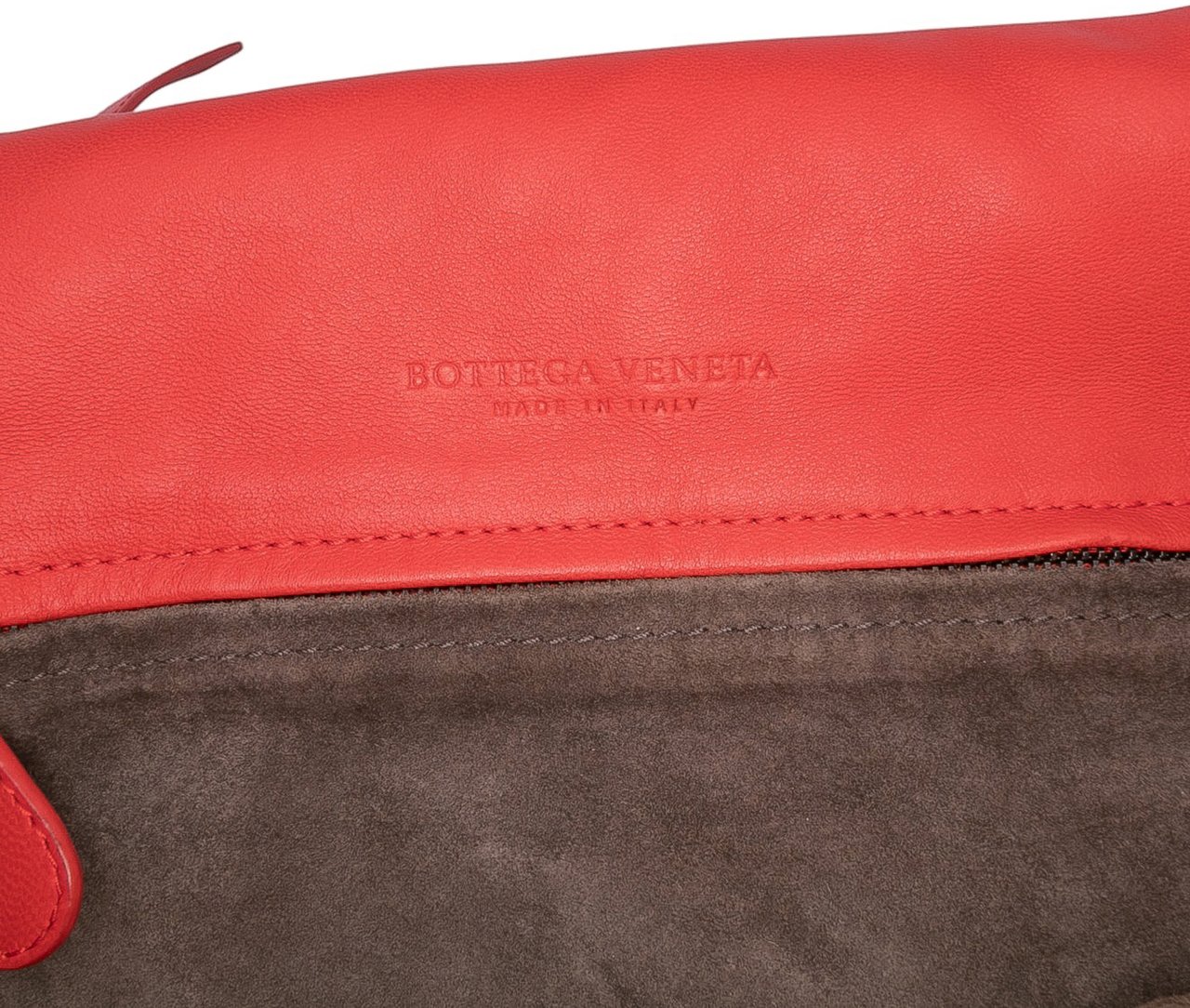 Bottega Veneta Nappa Intrecciato Flap Crossbody Rood