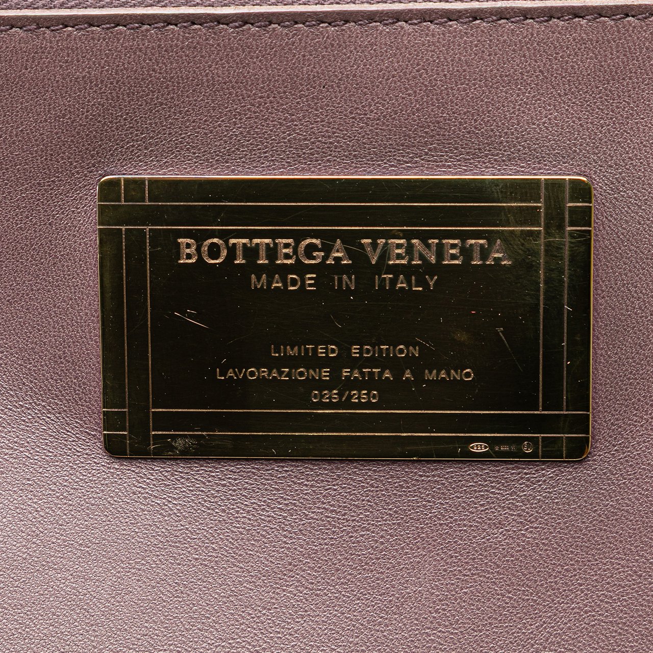 Bottega Veneta Lambskin Intreccio Cabat Tote Roze