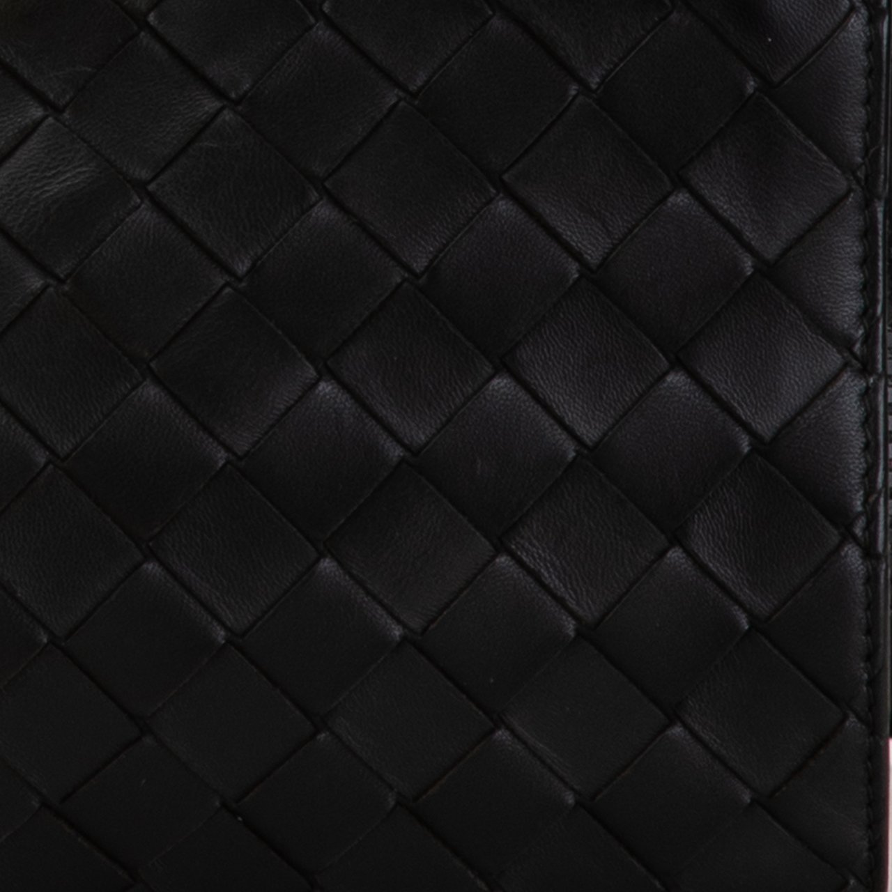 Bottega Veneta Nylon and Calfskin Intrecciato Belt Bag Zwart