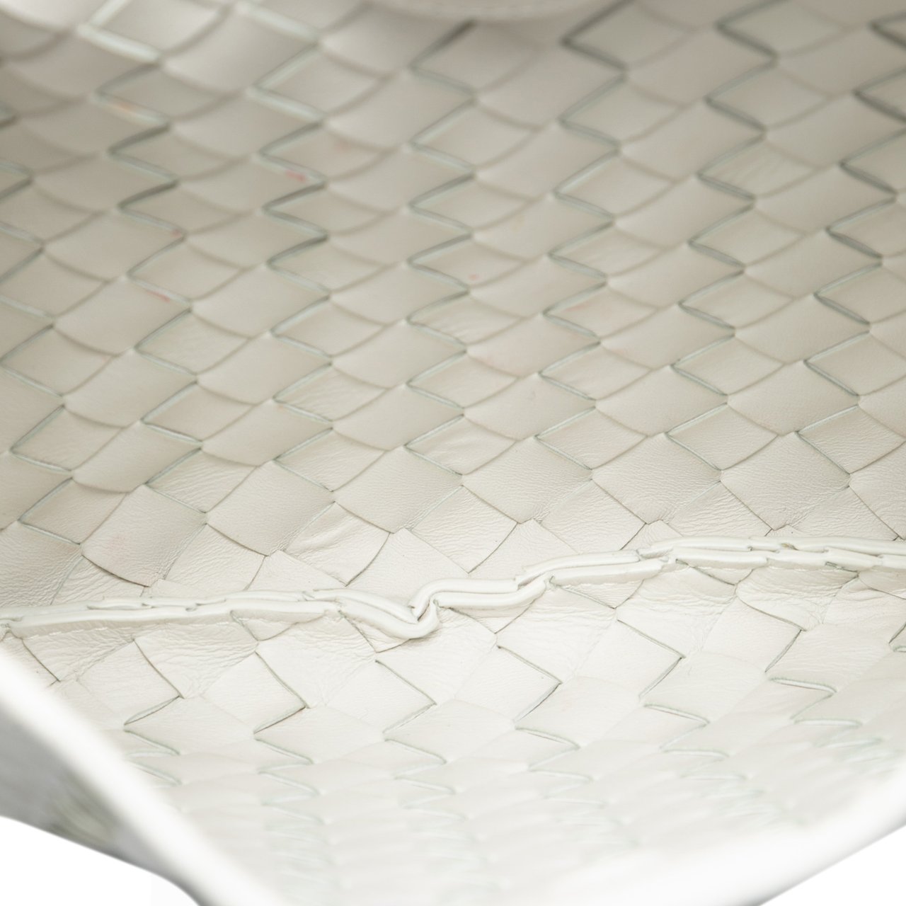 Bottega Veneta Lambskin Intrecciato Sardine Wit