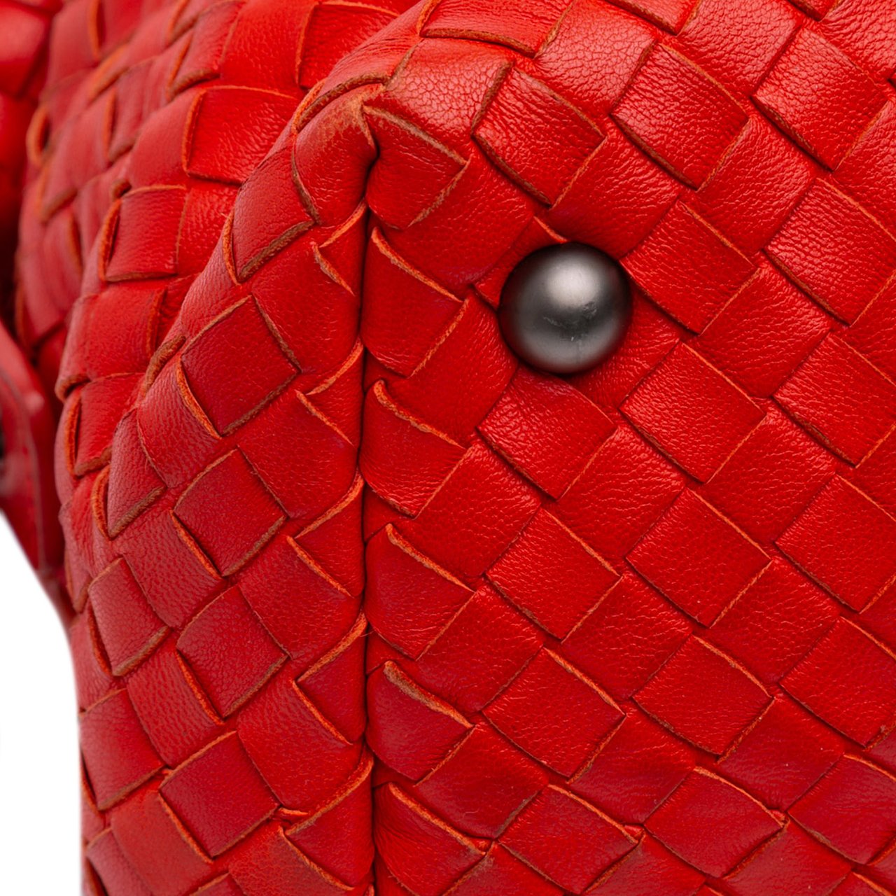 Bottega Veneta Nappa Intrecciato Montaigne Shoulder Bag Rood