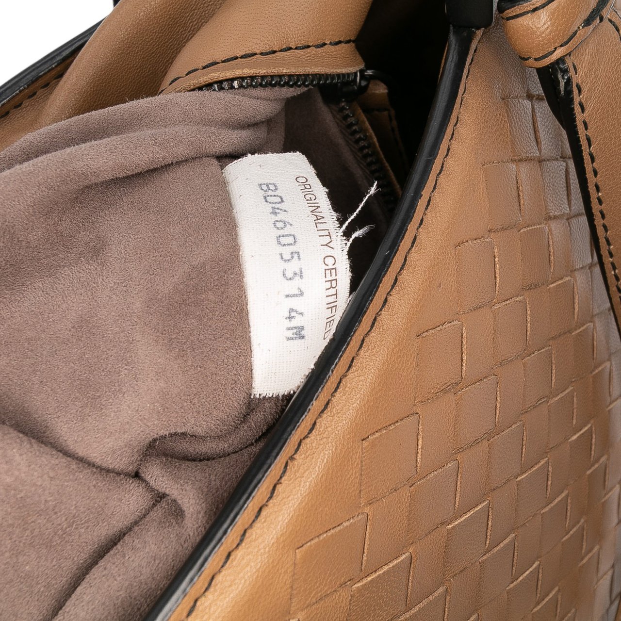 Bottega Veneta Medium Nappa Intrecciato Monaco Satchel Bruin