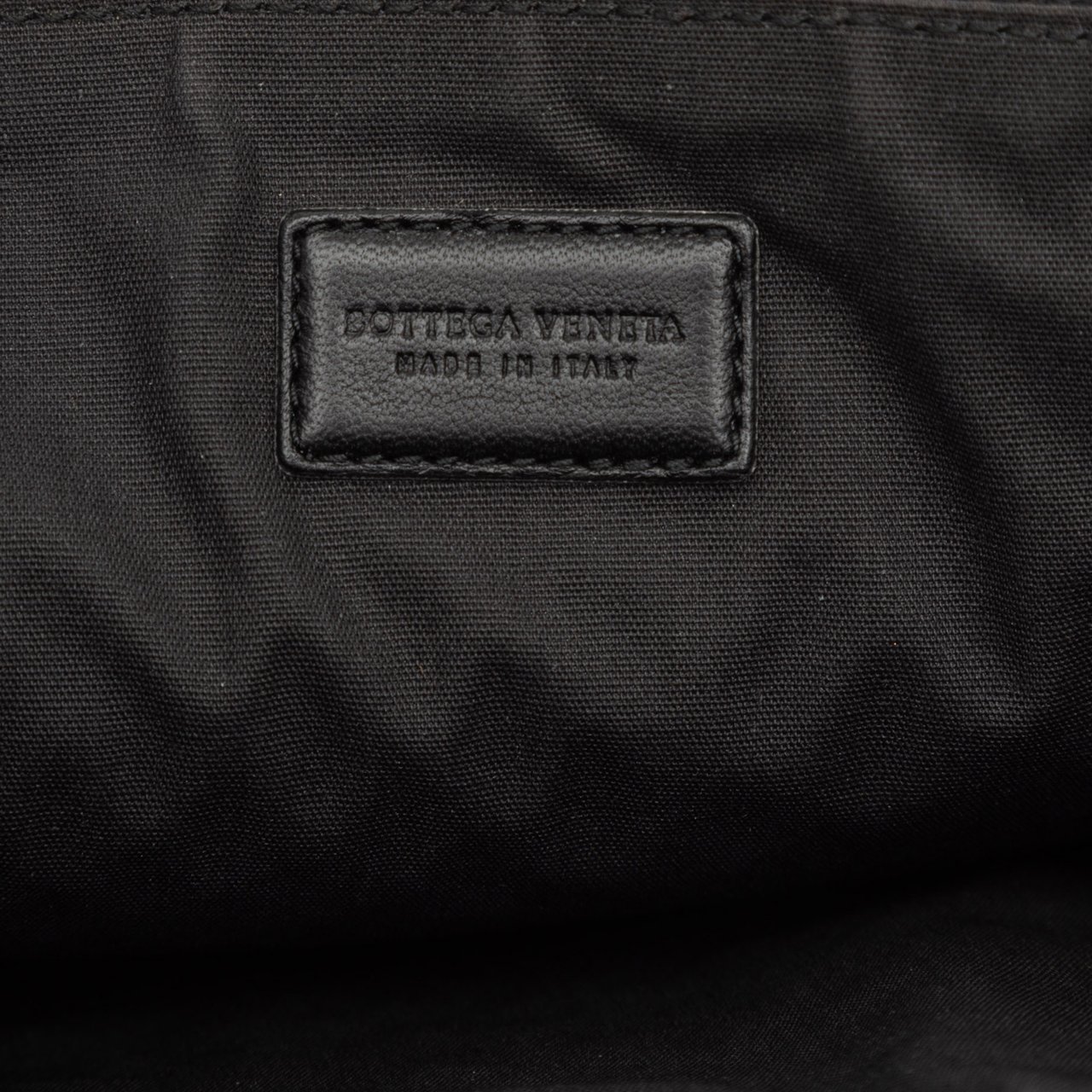 Bottega Veneta Nappa Intrecciato Micro Dot Clutch Zwart