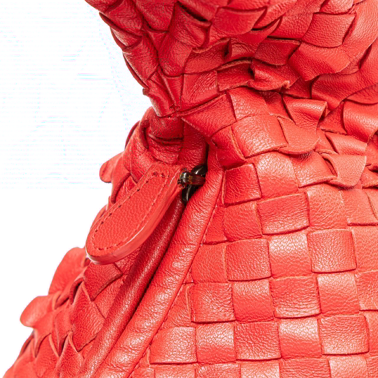 Bottega Veneta Medium Nappa Intrecciato Ruffle Veneta Hobo Rood
